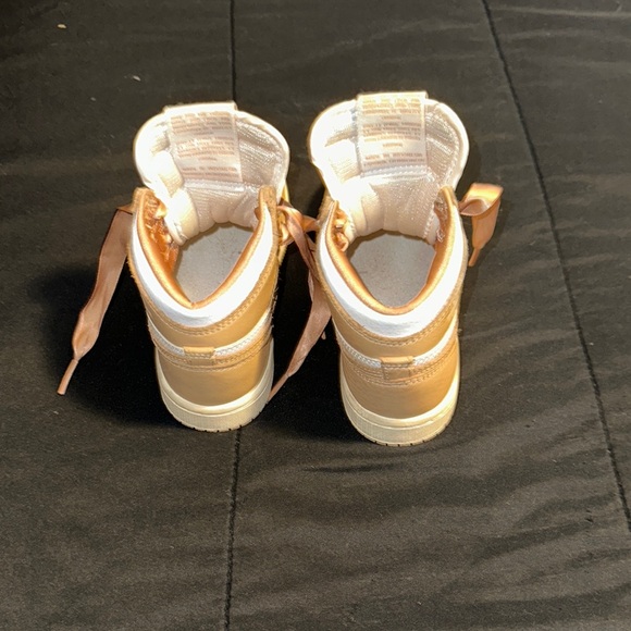 Jordan 1s - Picture 3 of 3